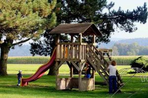 Kinderbeschäftigung-spielplatz